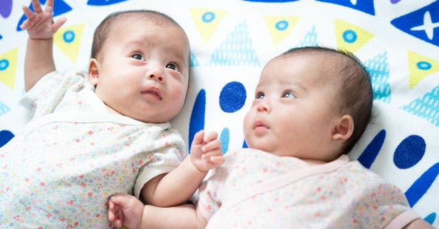 Cover Image for 双子や三つ子ママの保活は難しい！？保育園選びのポイントや保育園が分かれた場合の対処法を紹介！